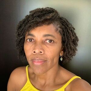 Meet your Posher, Leslie